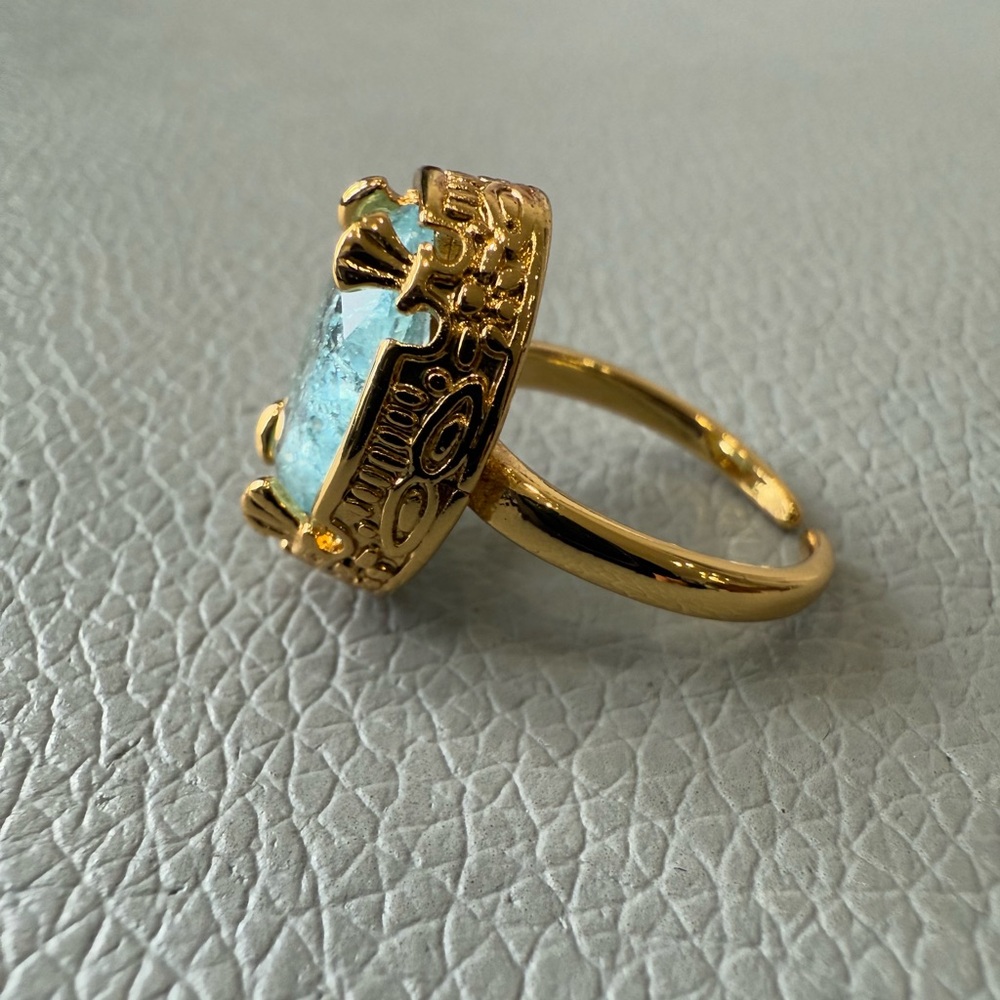 Ring & Earrings Set Blue Crystal Stone Gold Tone - Picture 8 of 13